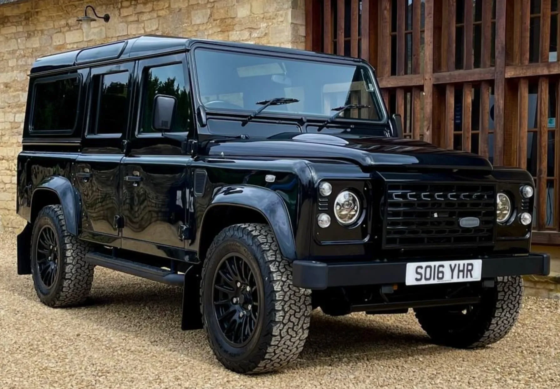 Land Rover Defender 110 V8