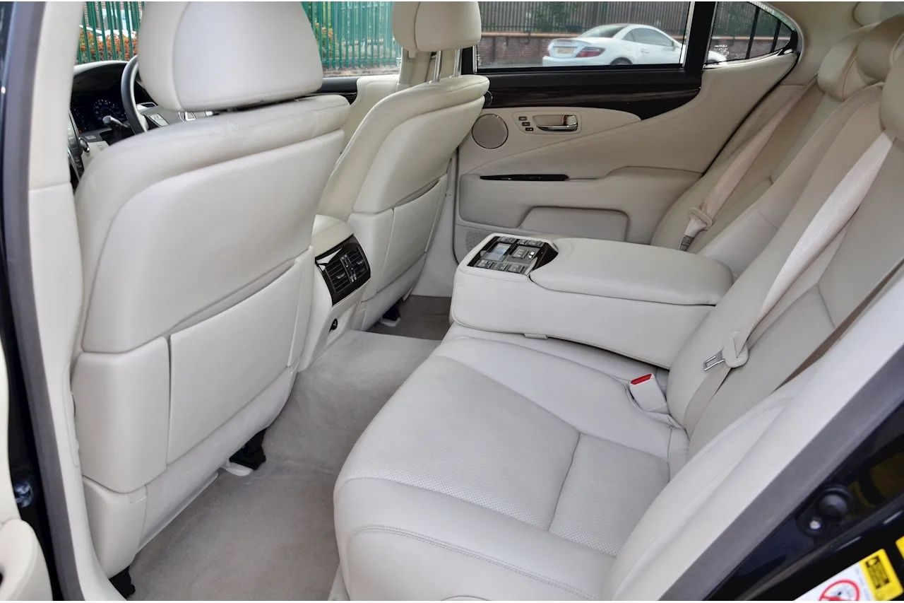 Lexus LS 460 Heated and Ventilated Rear Seats Lexus LS 460 Heated and Ventilated Rear Seats