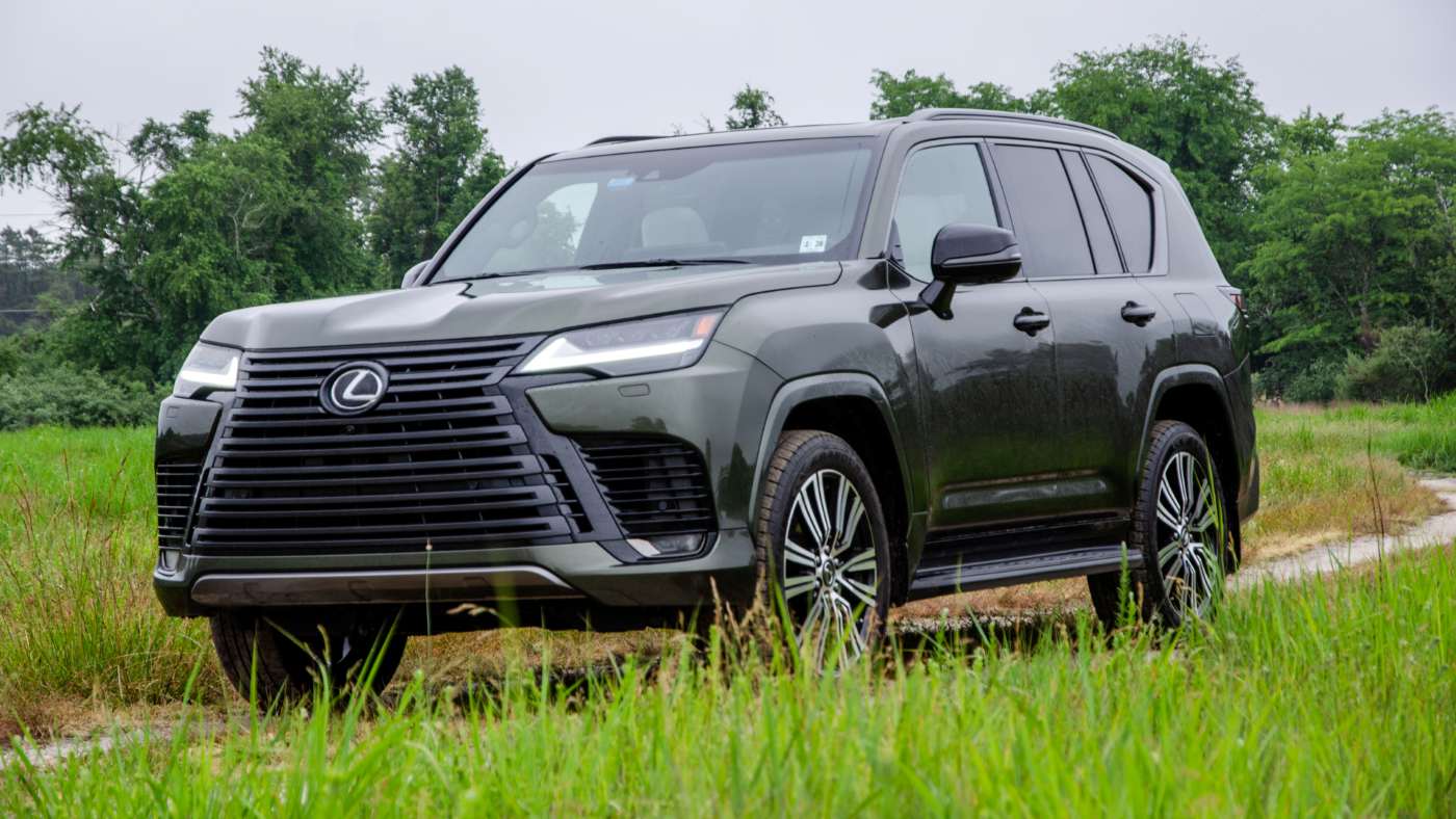 Lexus LX600 SUV