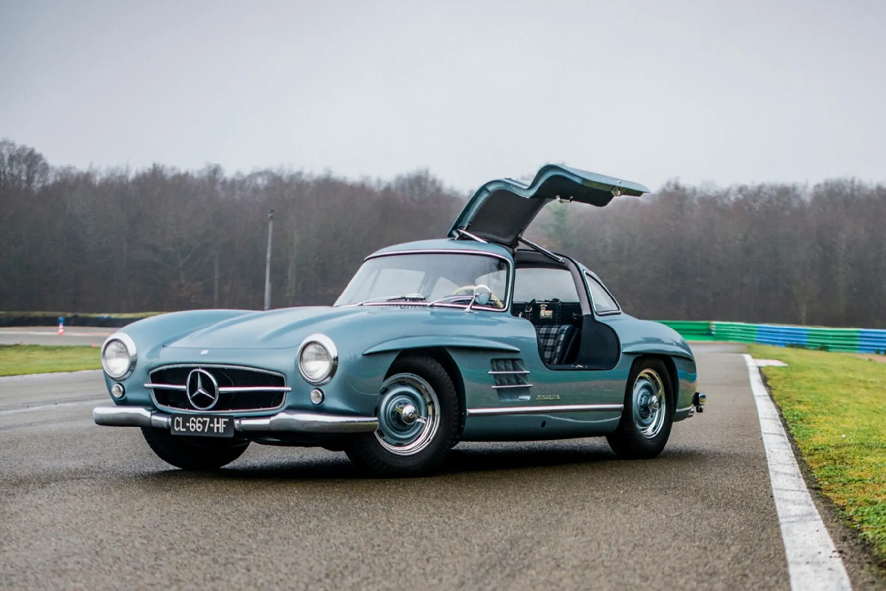 Mercedes Benz 300SL Gullwing