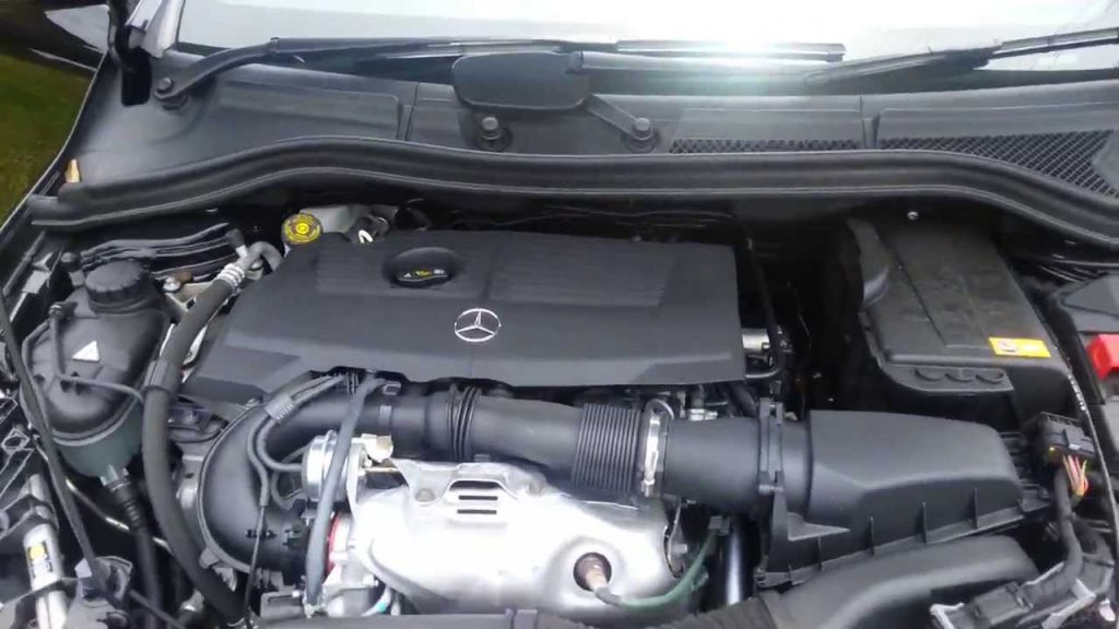 Mercedes Benz BlueEfficiency Diesel Engine