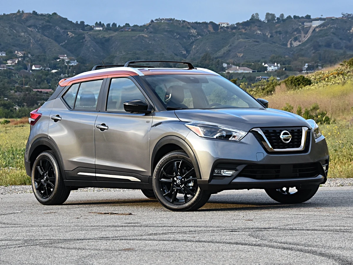 Nissan Kicks Base Trim
