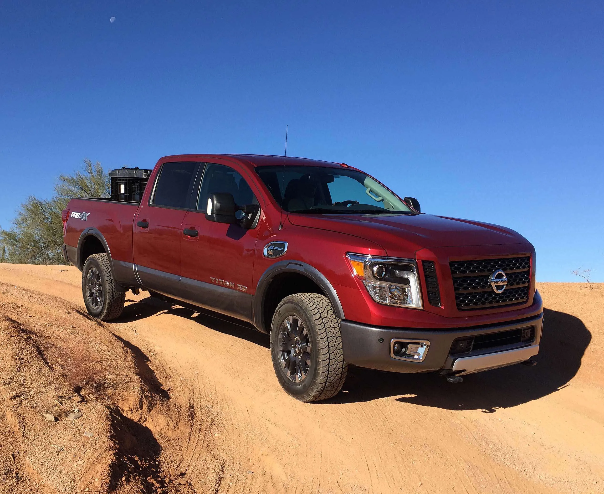 Nissan Titan PRO 4X Crew Cab 4x4