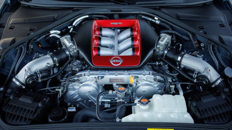 Nissan VR38DETT Twin Turbo V6 Engine