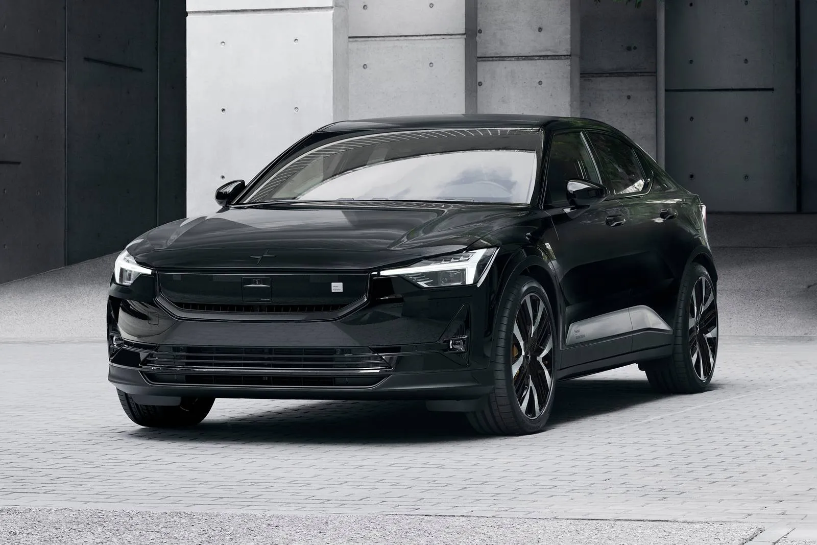Polestar 2 Long Range Dual Motor Polestar 2 Long Range Dual Motor