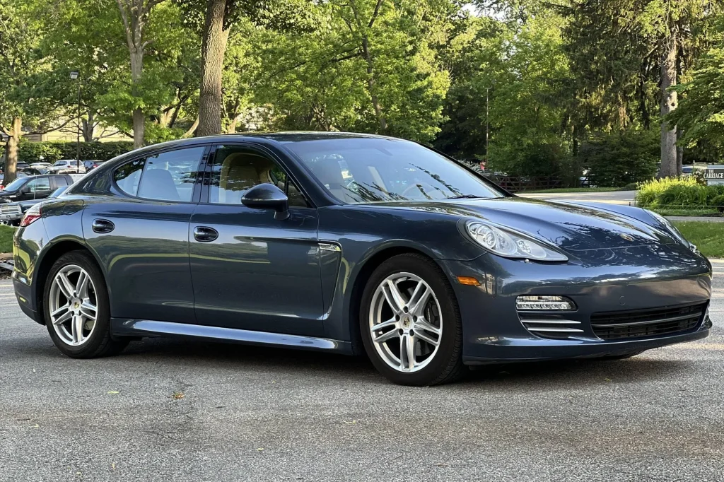 Porsche Panamera 4S