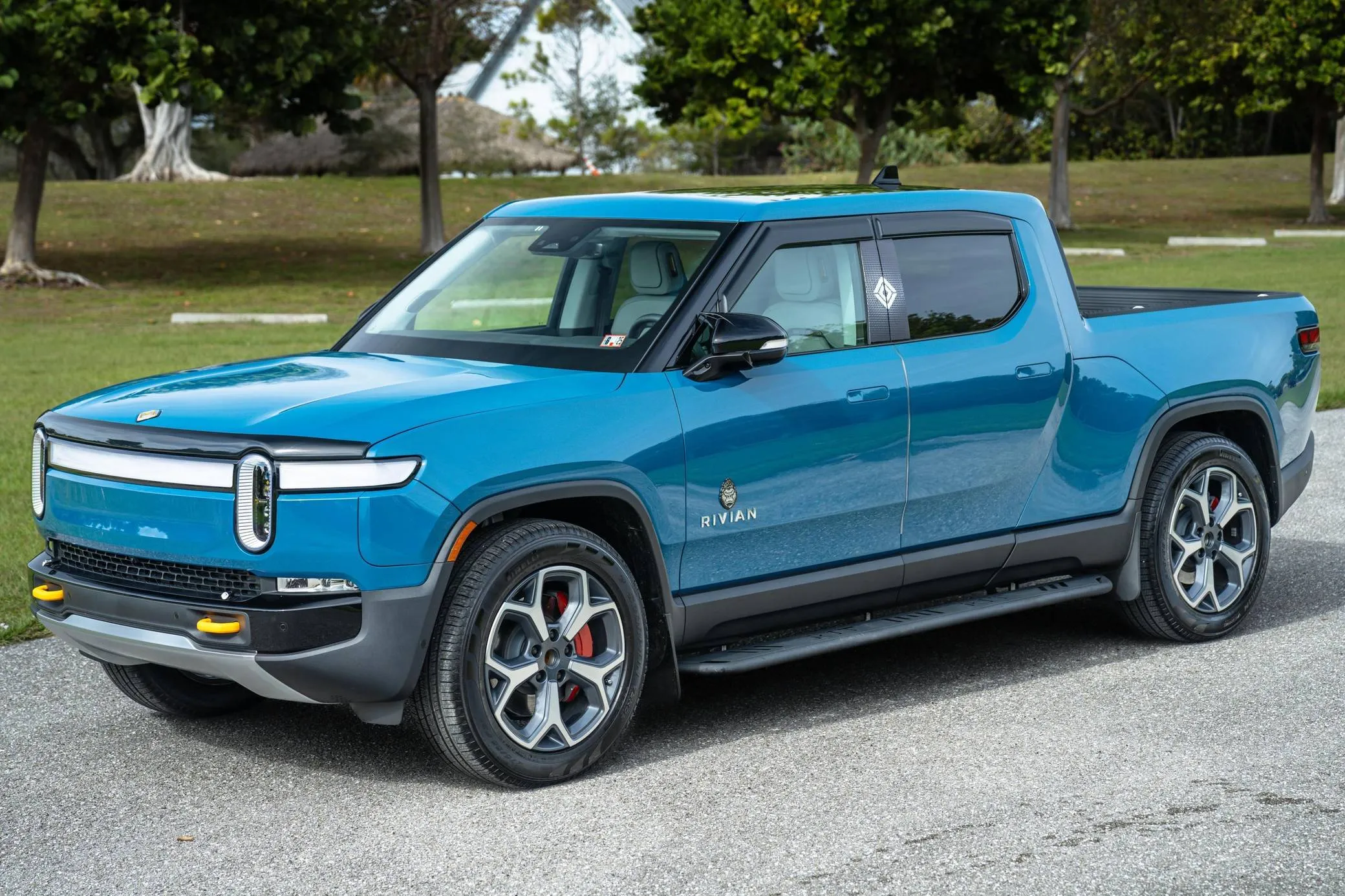 Rivian R1T Adventure Package Rivian R1T Adventure Package