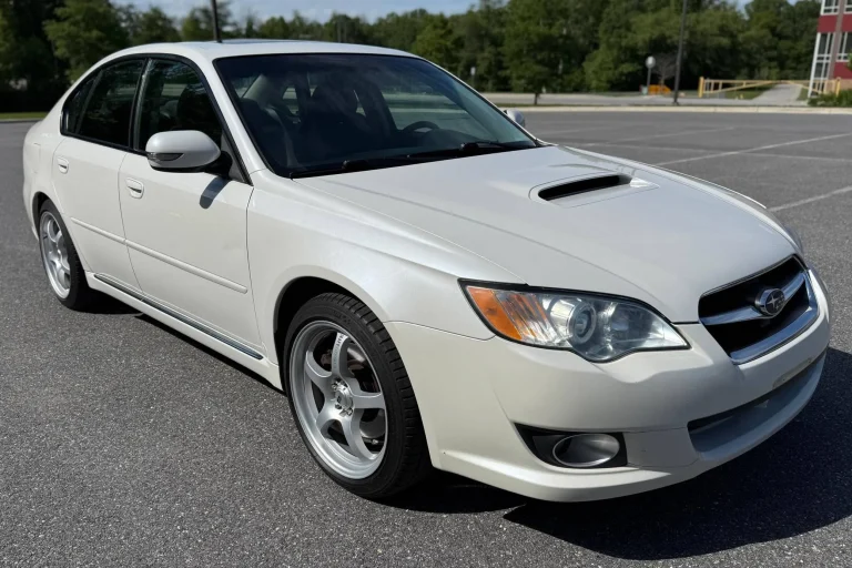 Subaru Legacy GT