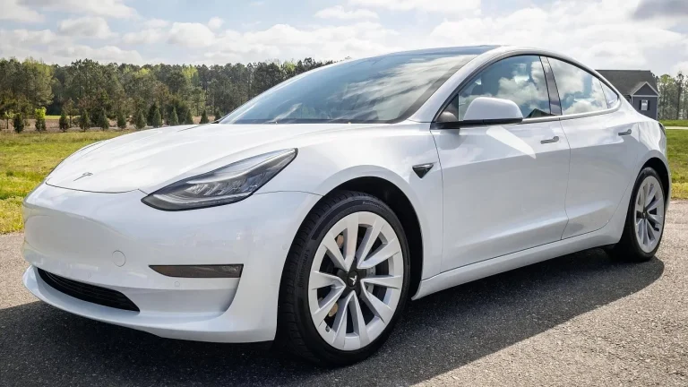 Tesla Model 3 Standard Range Plus