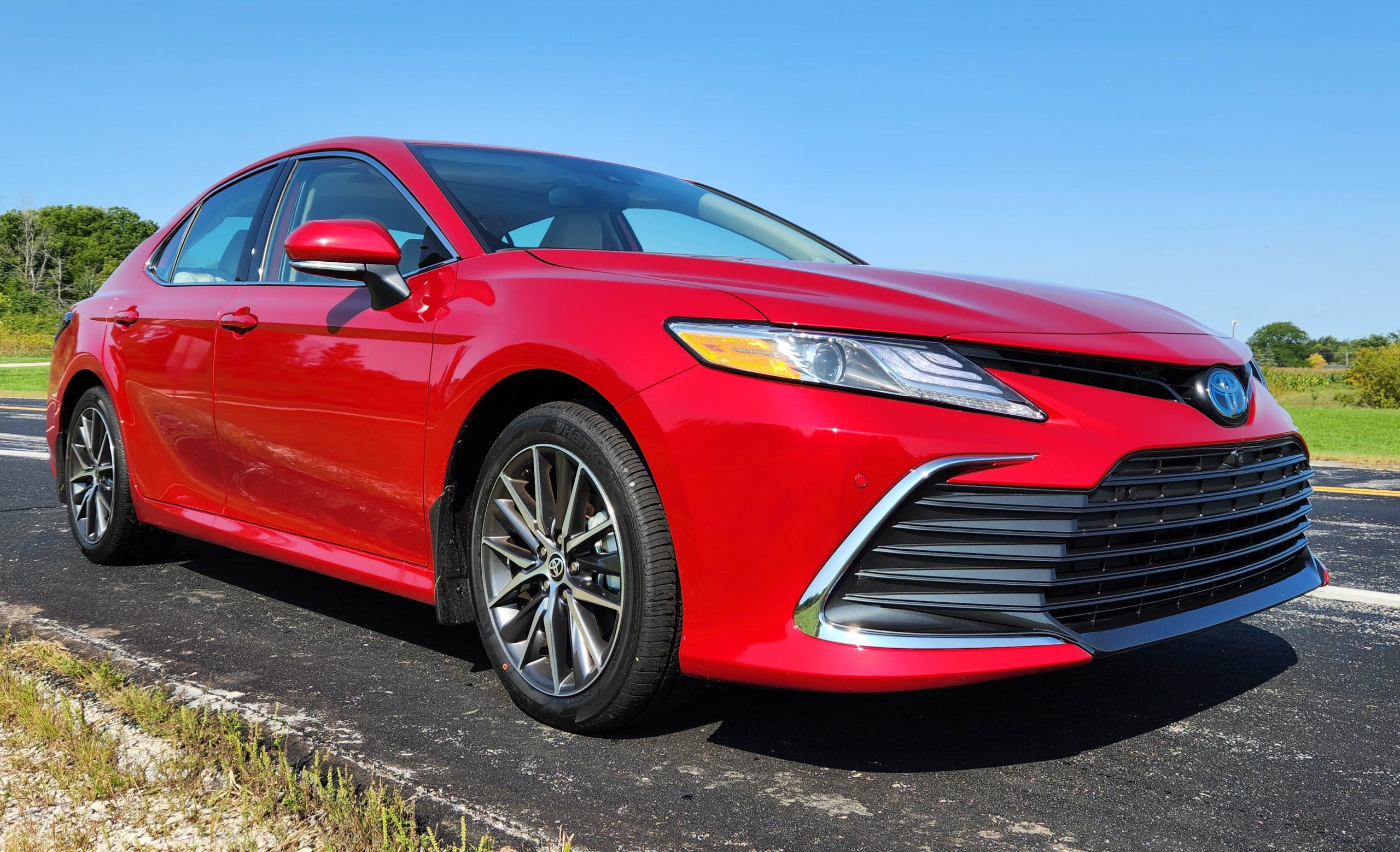 Toyota Camry Hybrid XLE