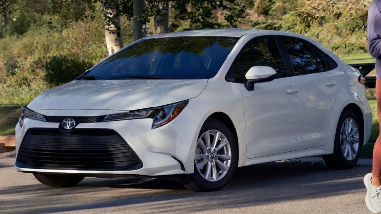 Toyota Corolla Hybrid 2