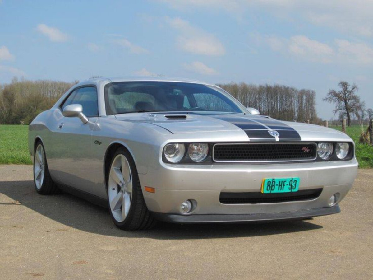  Dodge Challenger R T (2009–2014)