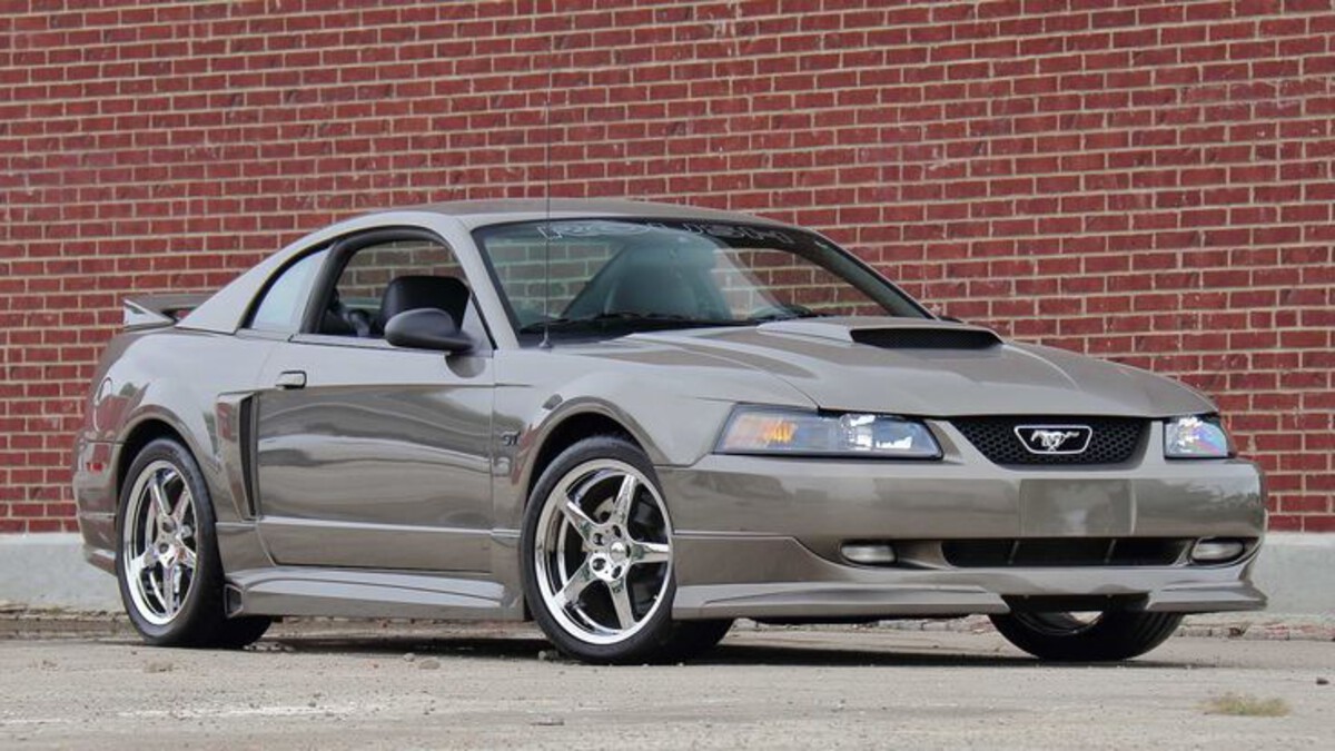  Ford Mustang GT (1999–2004)