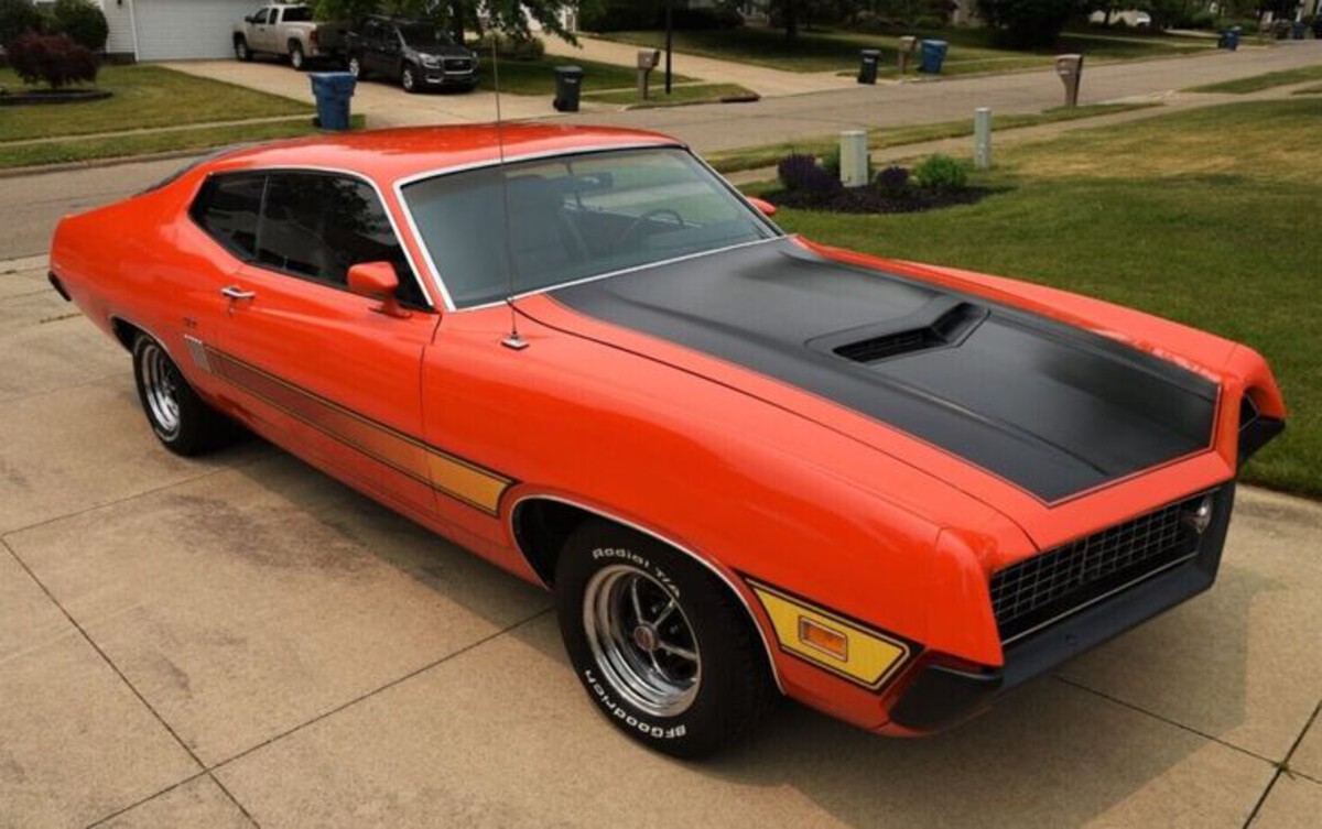  Ford Torino GT (1970–1971, Restomod Examples)