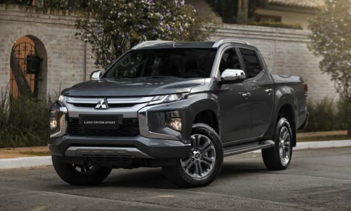  Mitsubishi Triton or L200 