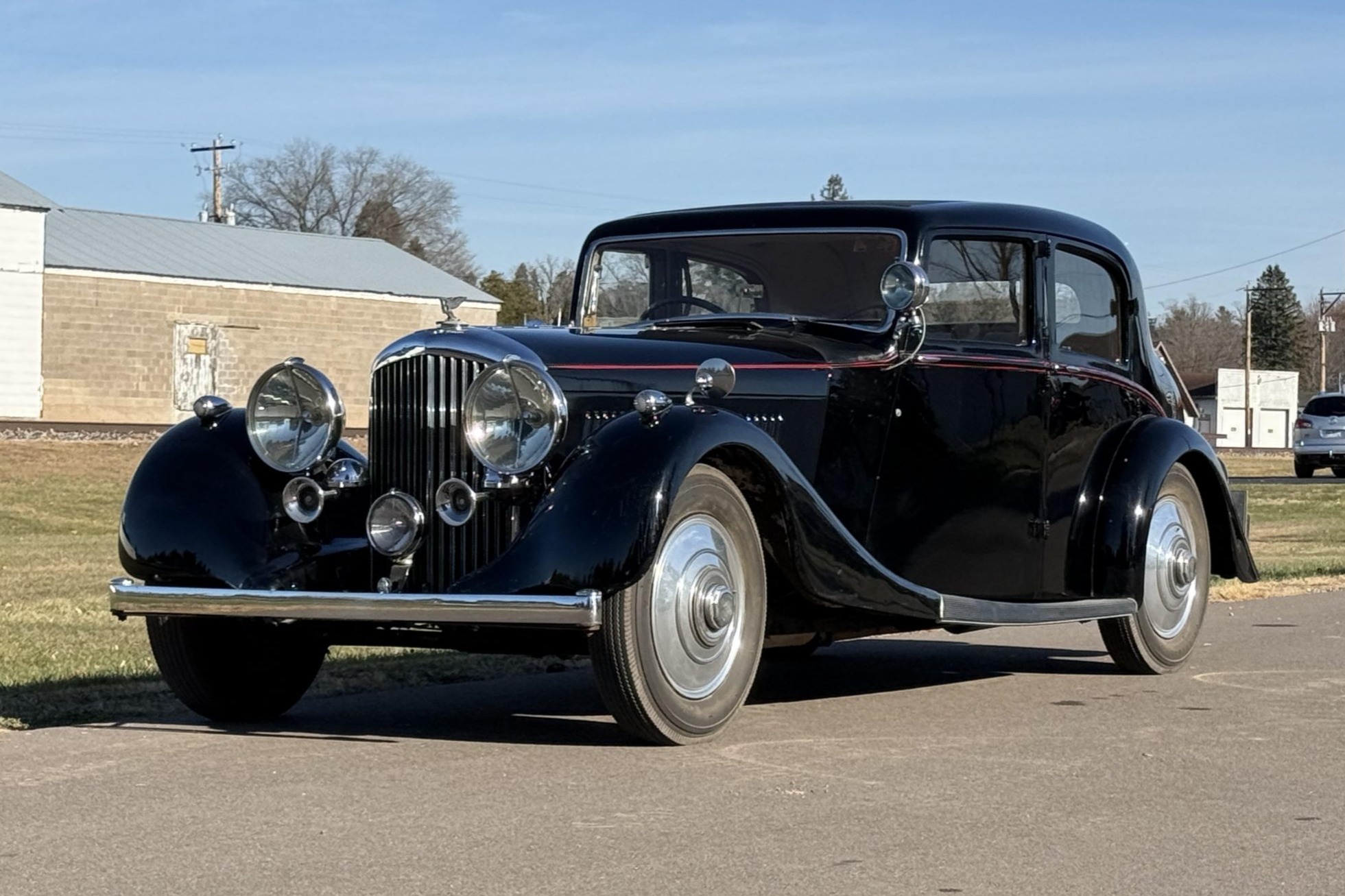 1937 Bentley 4.25 Litre Park Ward Saloon