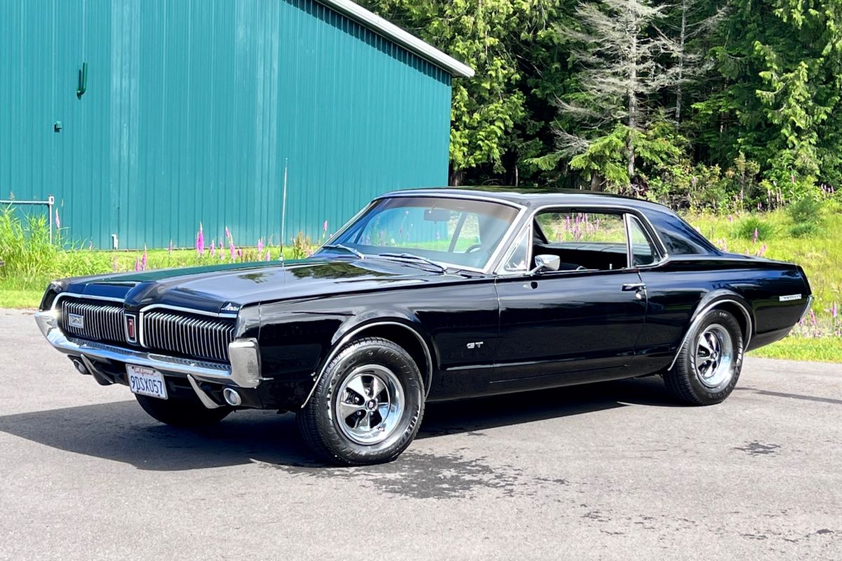 1967 Mercury Cougar GT