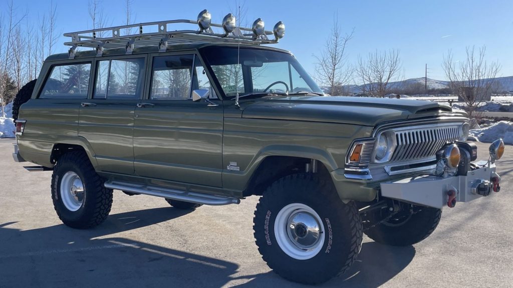 1970 Jeep Wagoneer