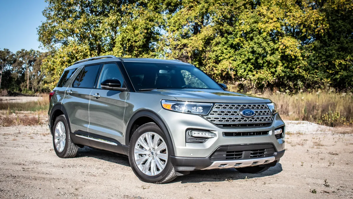 2020 Ford Explorer
