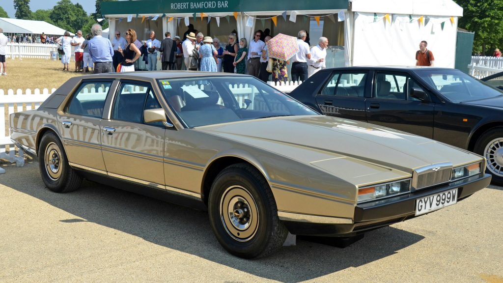 Aston Martin Lagonda Series 2 (1976)