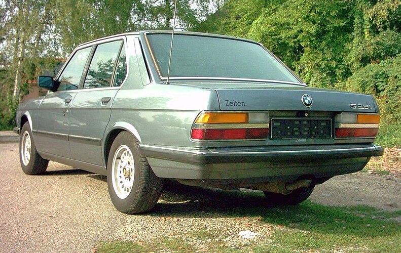 BMW E28 5 Series (1981–1988)