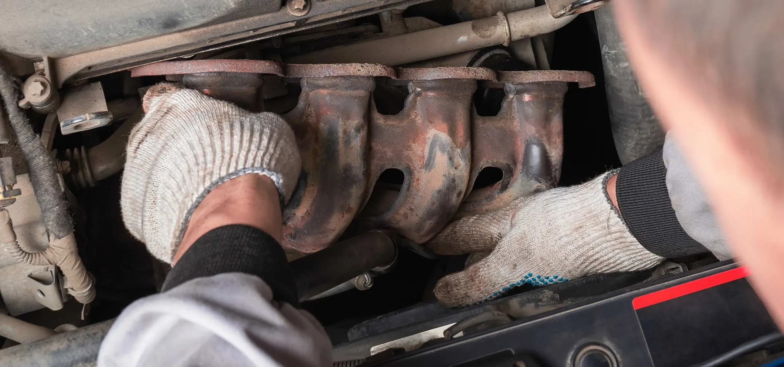 Car exhaust manifold