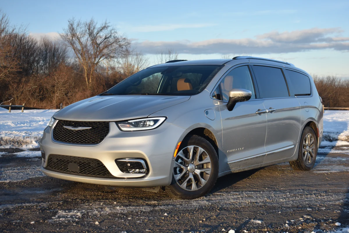 Chrysler Pacifica Hybrid (2018–2024)