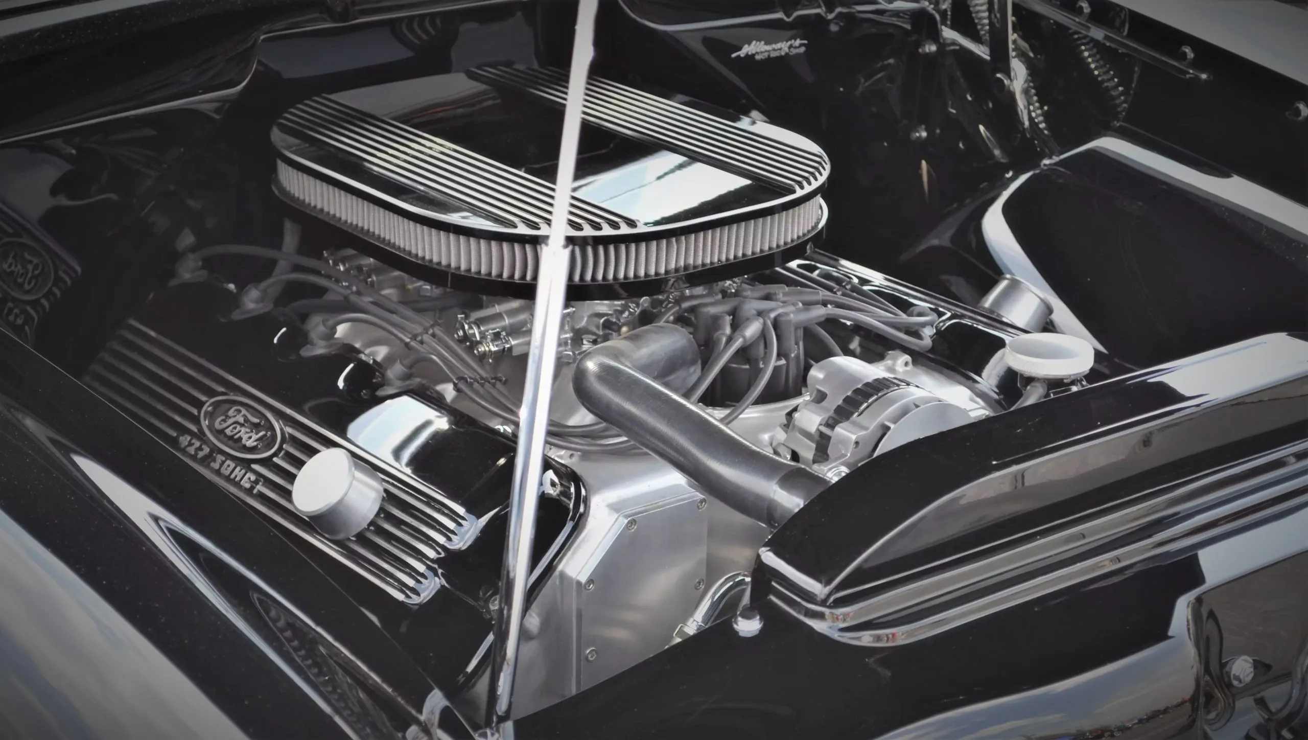 Ford 427 SOHC (Single Overhead Cam) V8 engine