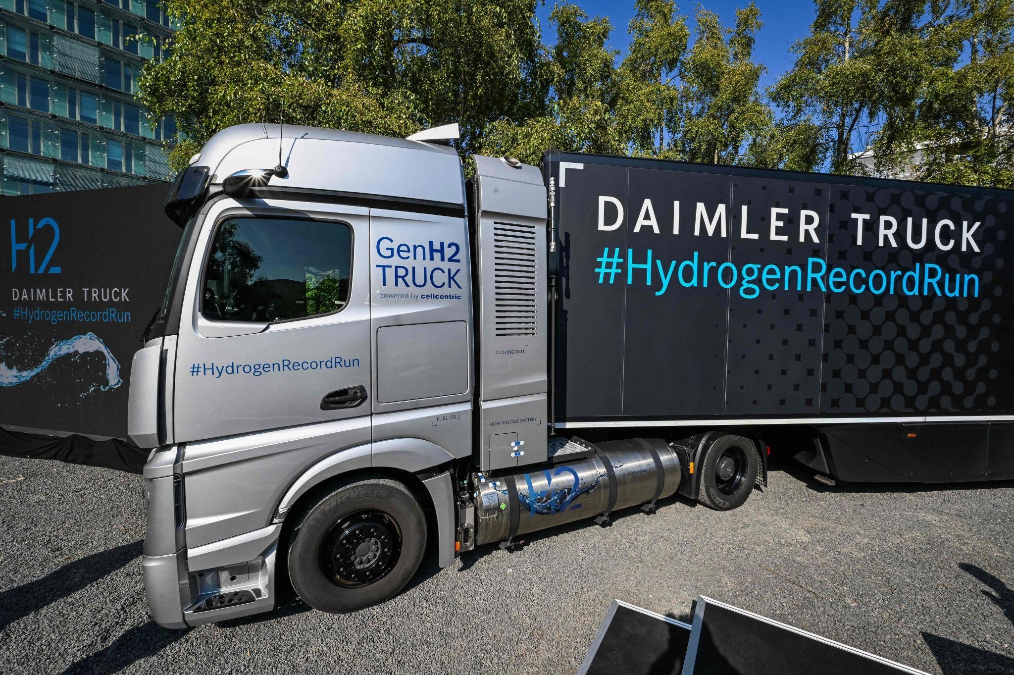 Growing Ecosystem of Major Manufacturer Commitments