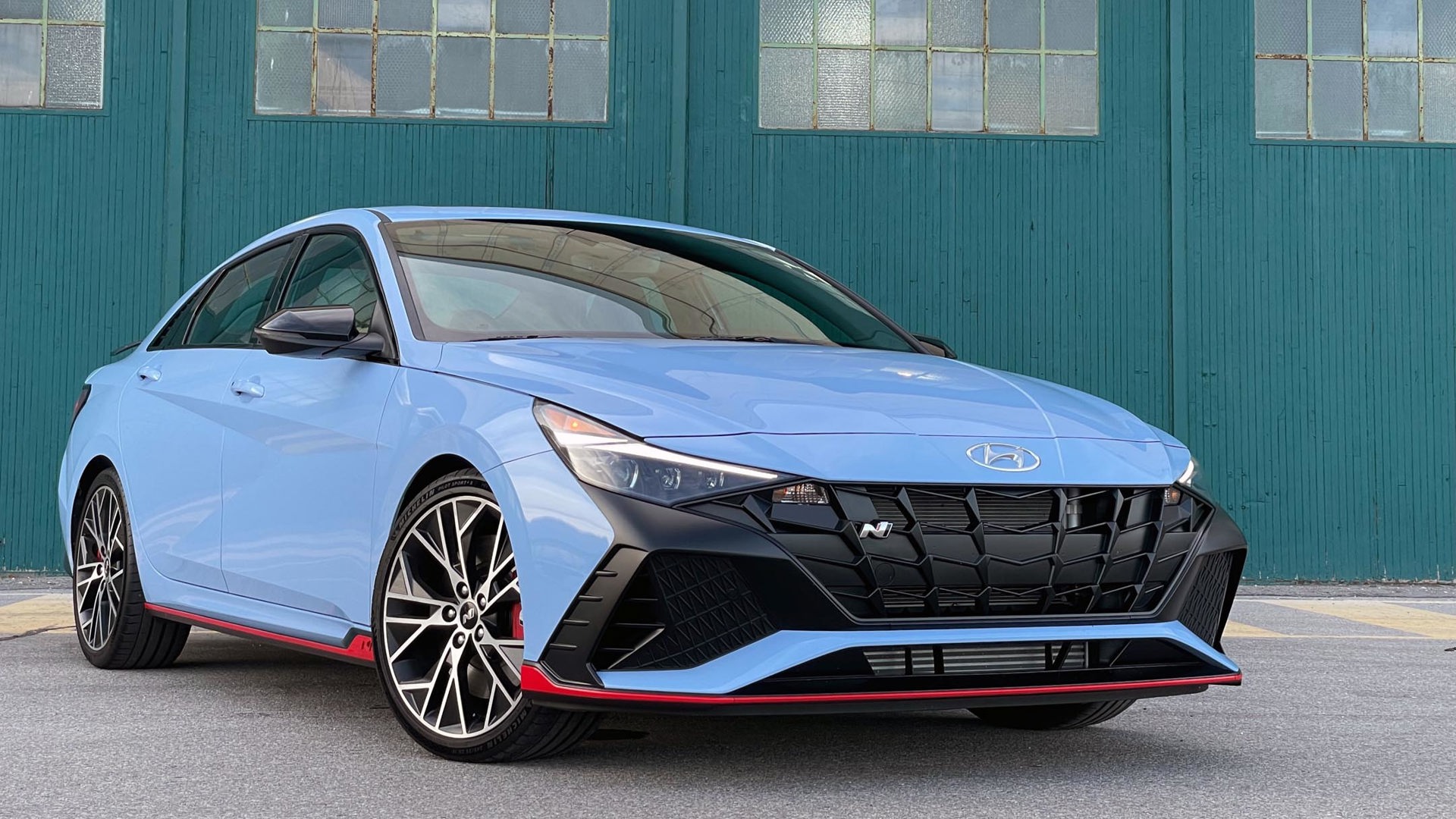 Hyundai Elantra N (2022–Present) Hyundai Elantra N (2022–Present)