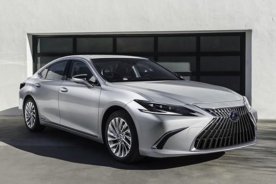 Lexus ES (2022–2023 Model Years)