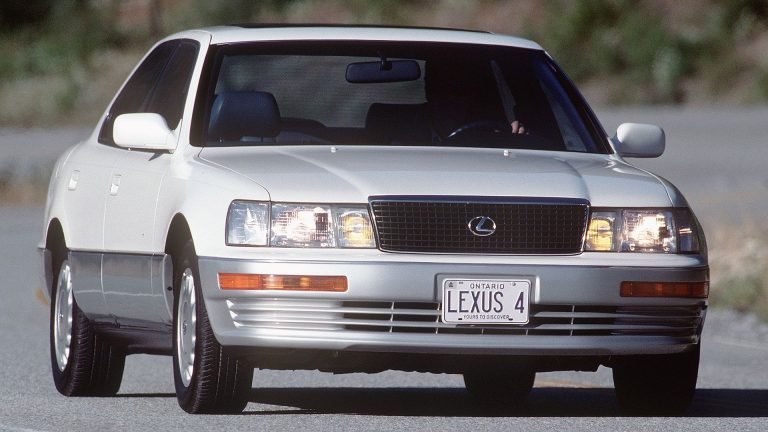 Lexus LS400 2