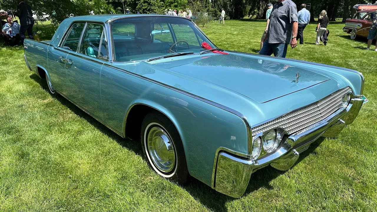 Lincoln Continental (1961)