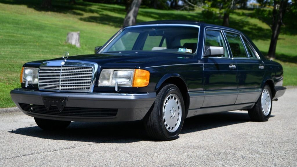 Mercedes Benz 560SEL