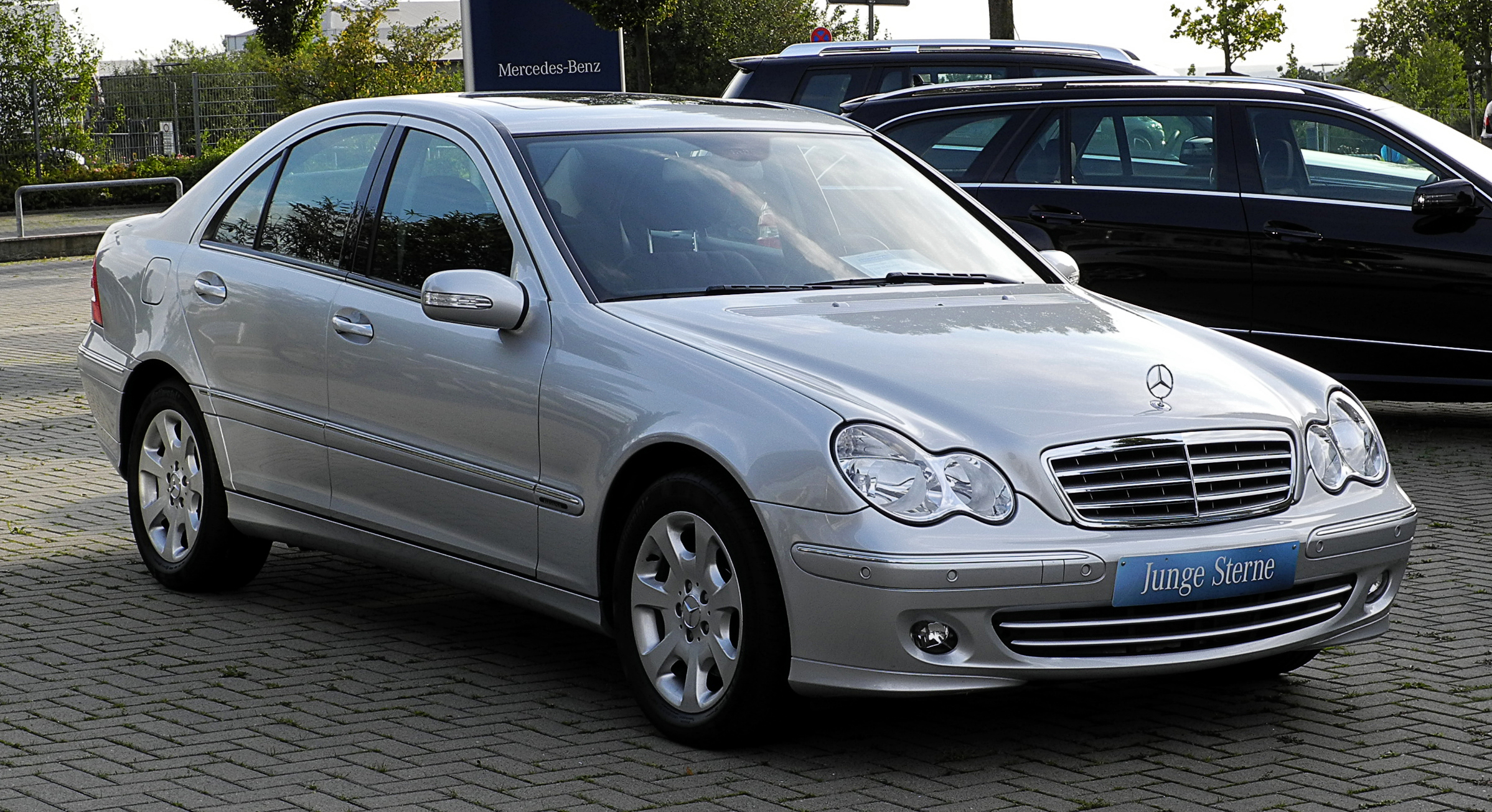 Mercedes Benz C Class (W203) Mercedes-Benz C-Class (W203)
