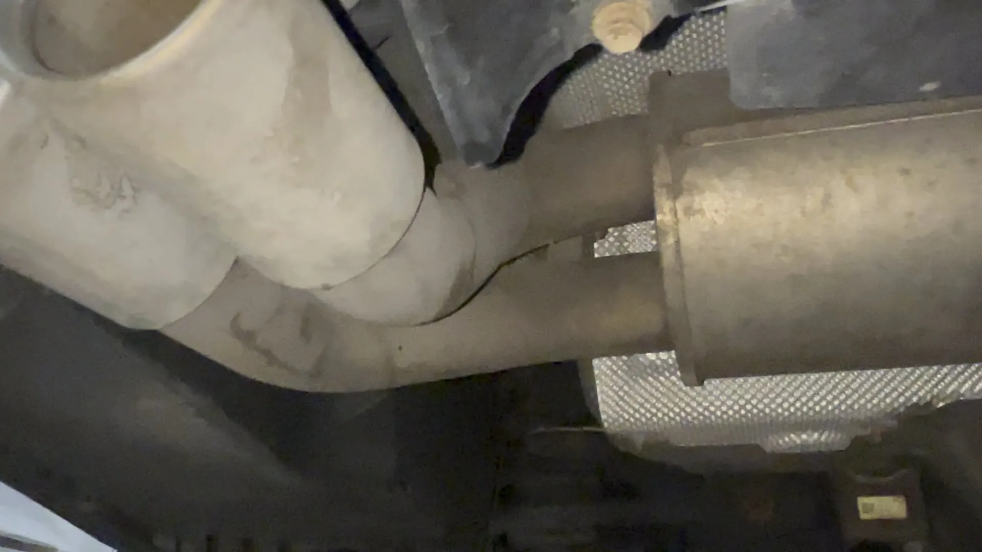 Rear section of a vehicle's exhaust system