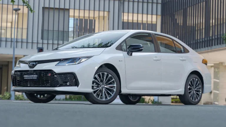 Toyota Corolla Hybrid e-CVT