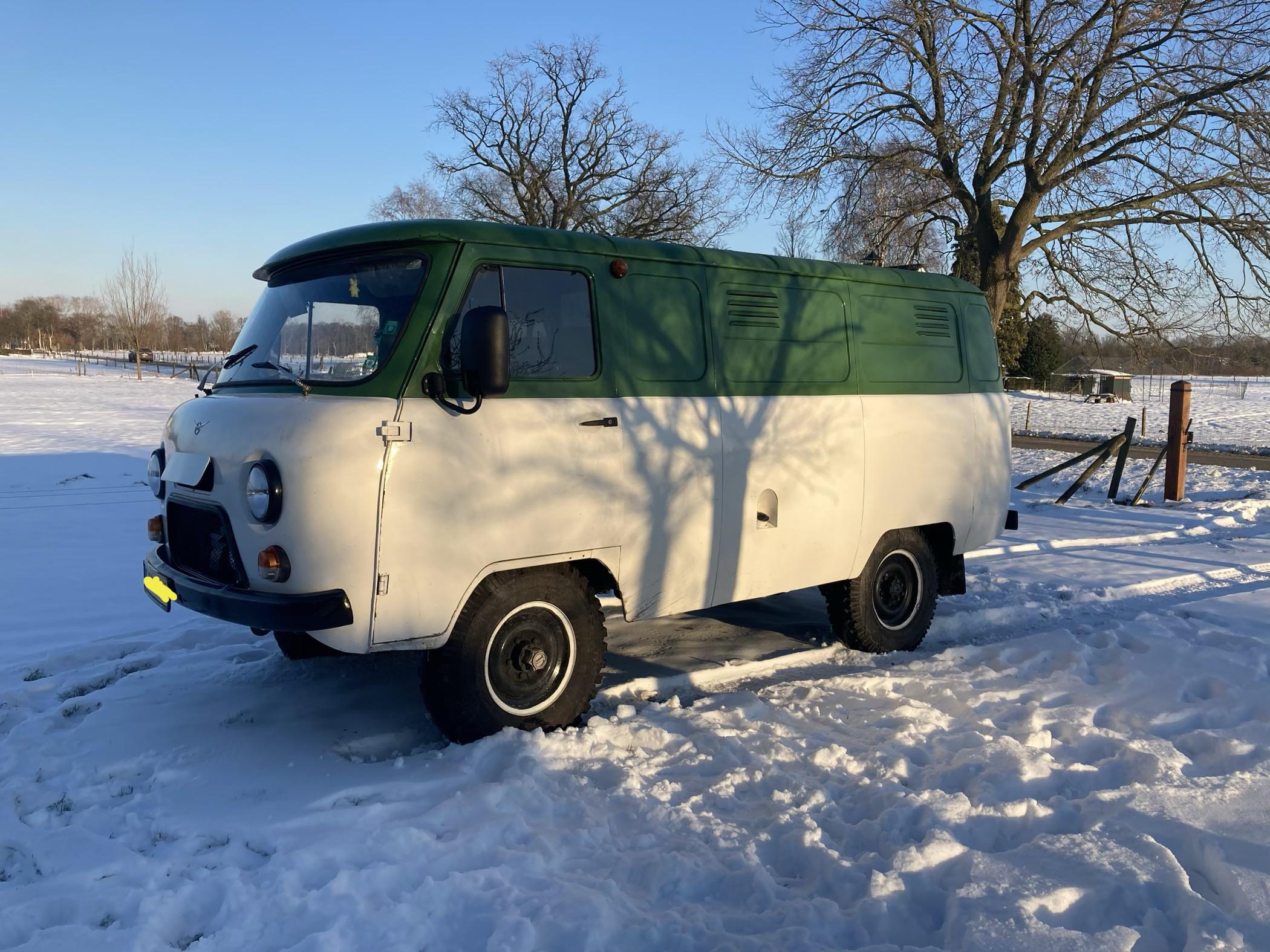 UAZ-452 “Bukhanka”