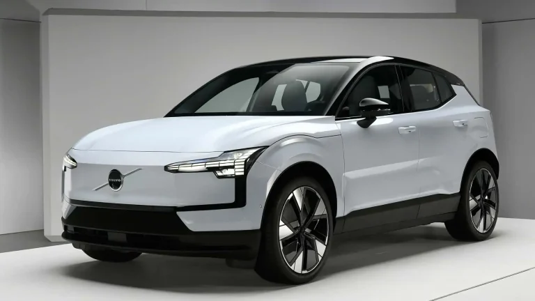 Volvo EX30