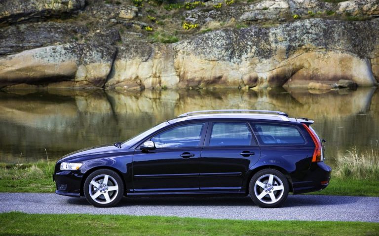 Volvo V50 T5