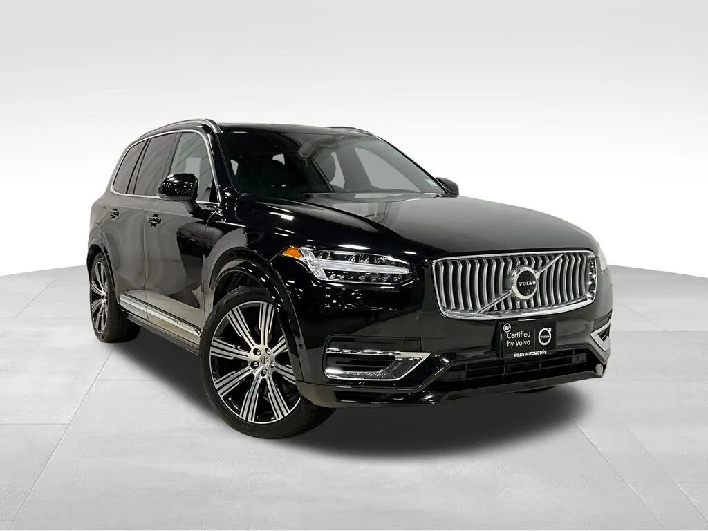 Volvo XC90 Recharge T8 Ultimate Bright Theme
