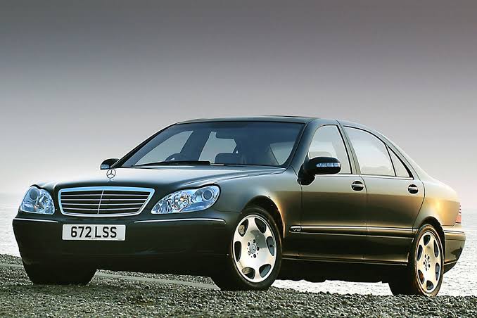 Mercedes-Benz S-Class (W220, 1999–2006)