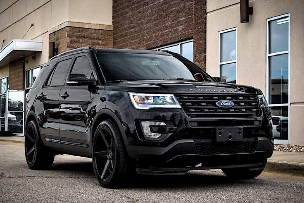  Ford Explorer