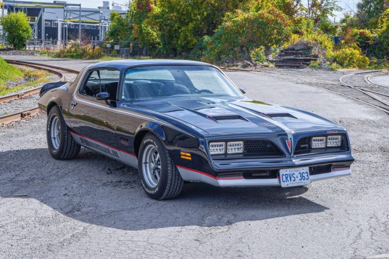 1977 Pontiac Firebird Formula 400