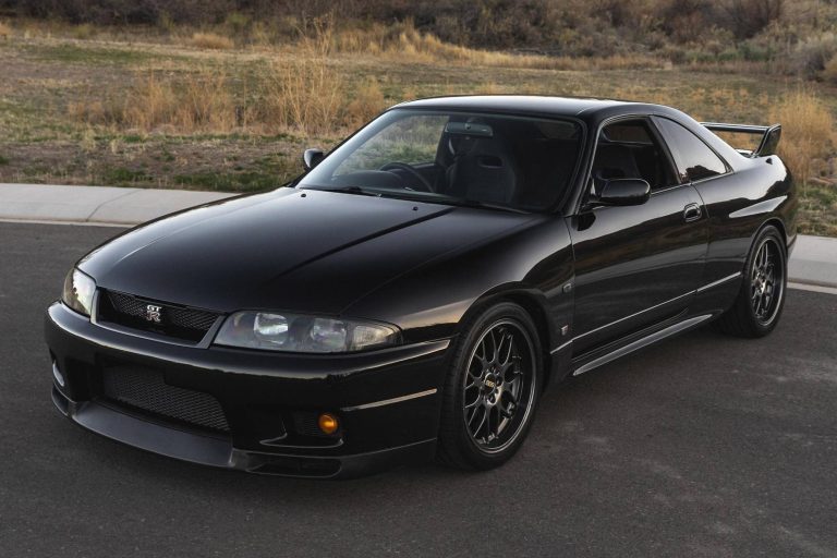 1995 Nissan Skyline GT R R33