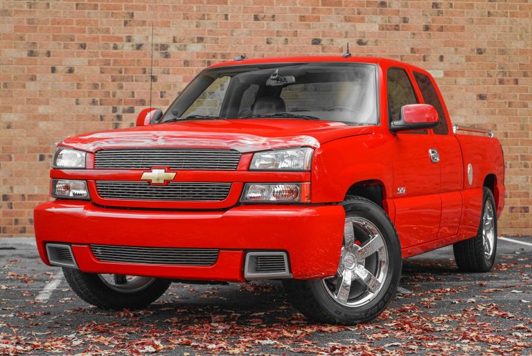 2004 Chevrolet Silverado 1500 SS