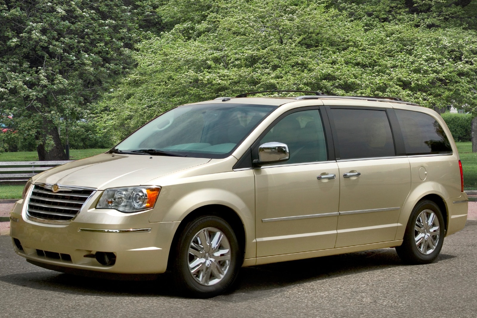 2010 Chrysler Town & Country Touring