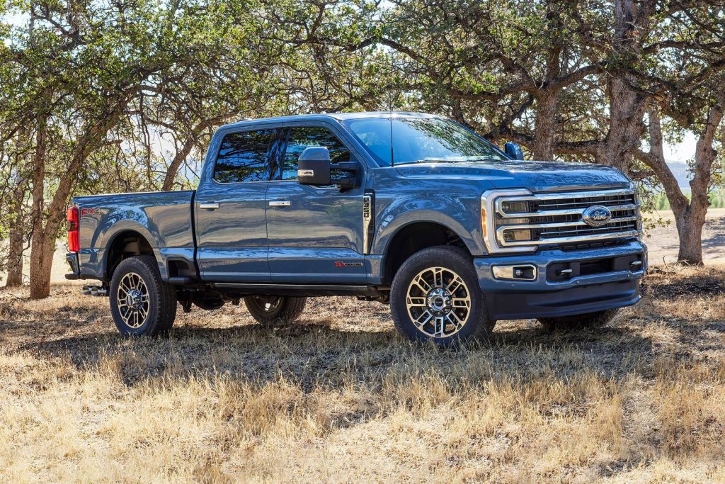2023 Ford F 350 Super Duty Lariat Crew Cab 4x4 6.7L Power Stroke Diesel