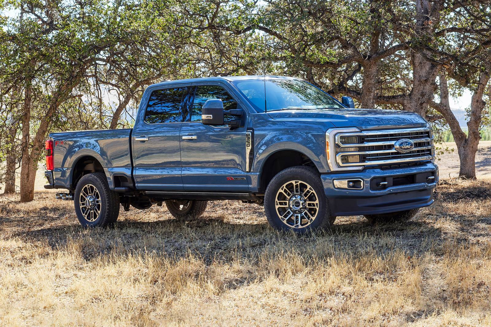 2023 Ford F 350 Super Duty Lariat Crew Cab 4x4 6.7L Power Stroke Diesel