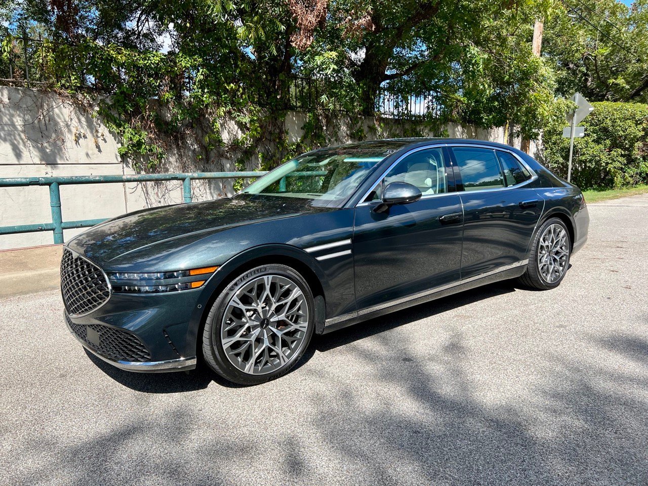 2023 Genesis G90 3.5T AWD